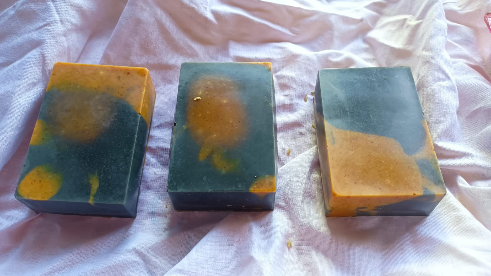 Purifying Charcoal & Turmeric Handmade Soap